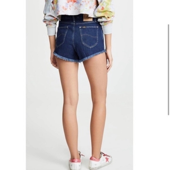 NWT Lee Womens Vintage Modern Denim High Rise Cut Off Blue Jean Shorts Size 30 - Picture 1 of 9